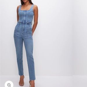 New w/o tag. Took off tag before trying on for size.